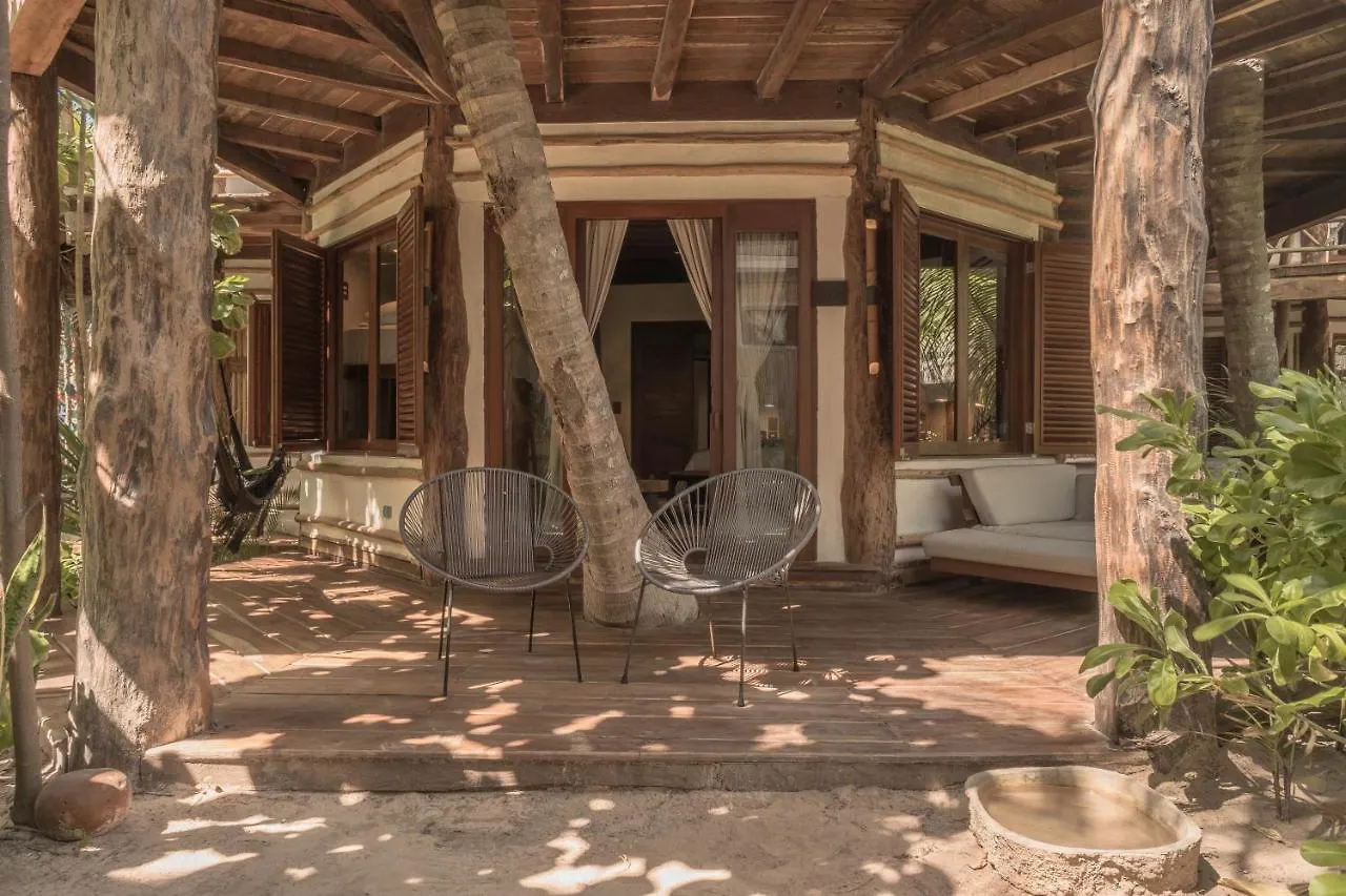 Delek Tulum Hotel