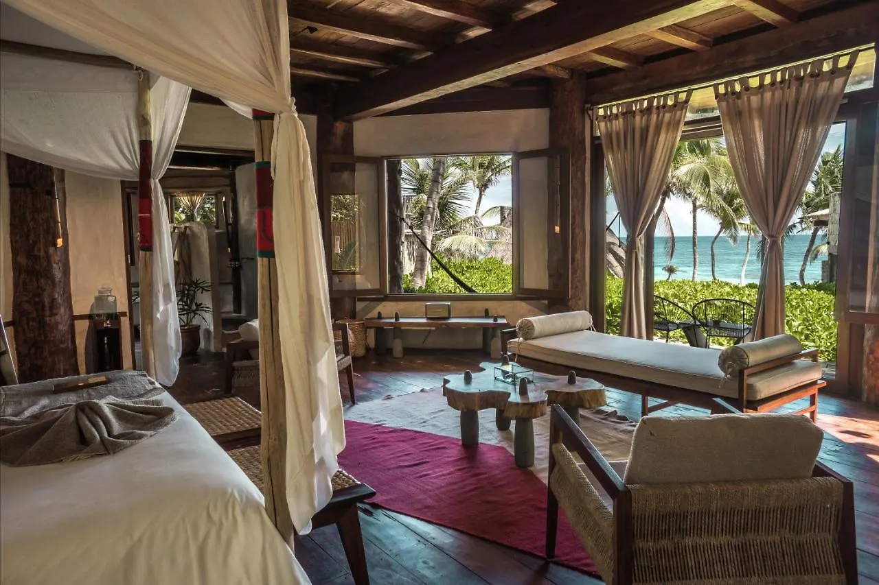 Delek Tulum Hotel