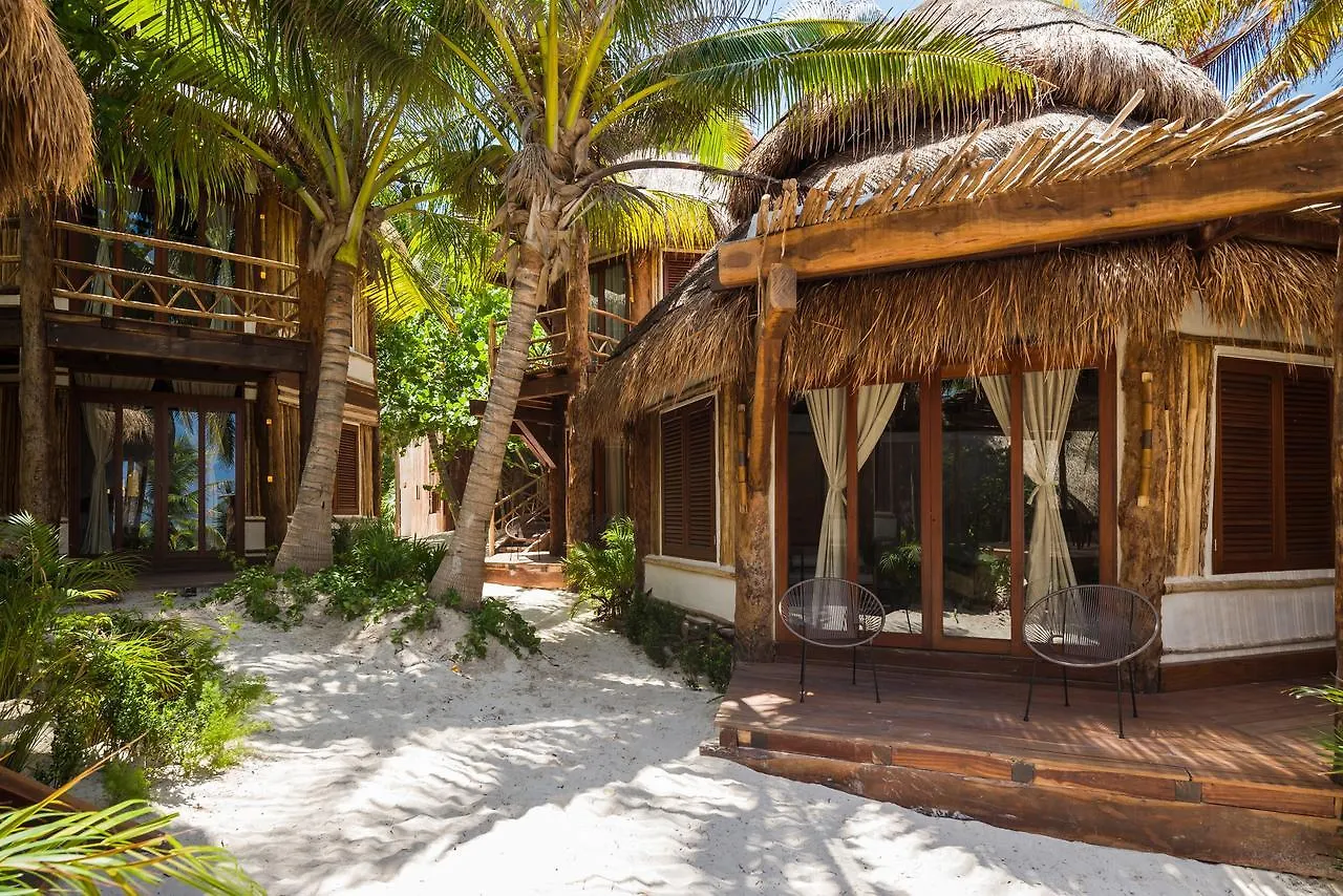 Delek Tulum Hotel
