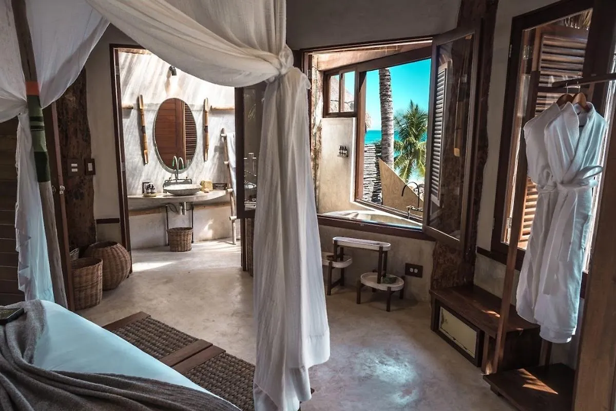 Delek Tulum Hotel